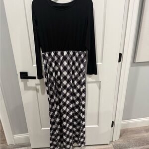 Merokeety Black and White Checkered Maxi Dress Size Large
